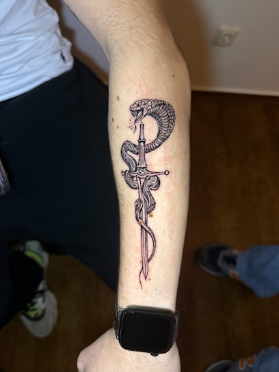 Unikarts Ink & Metal - dein Piercing- und Tattoostudio in Frankfurt, Frankfurt am Main